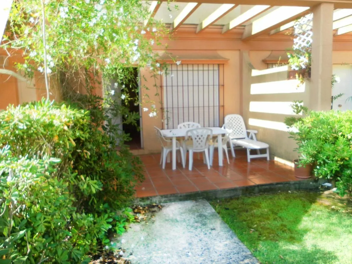 Life Apartments Costa Ballena 0*,